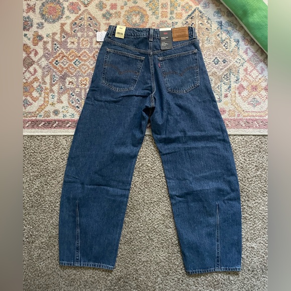 Levi’s Barrel Saddle Back Jeans NWT - Picture 6 of 13